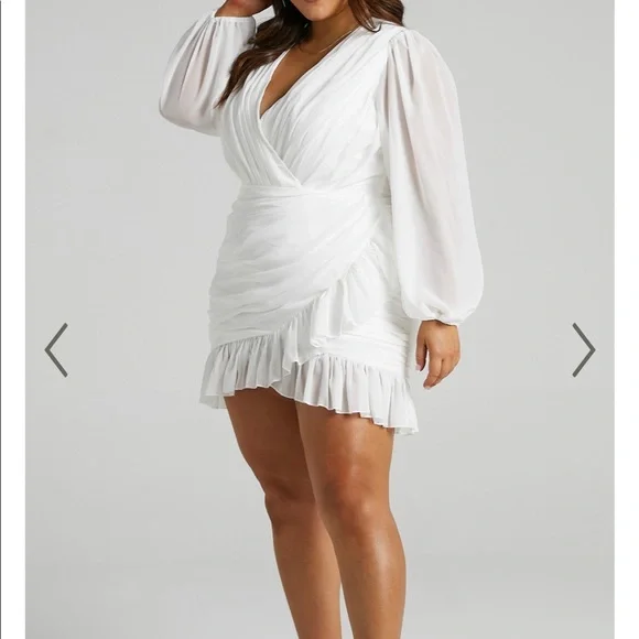 PLUNGE BALLOON SLEEVE MINI DRESS IN WHITE - Picture 6 of 9